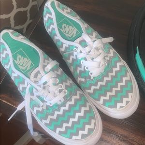 NWT VANS